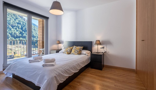 Arinsal Apartment 4 pers, 2 bdrm, elevator, near lift
