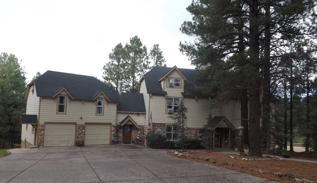Arizona Mountain Inn and Cabins