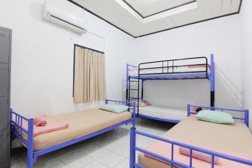 Arjuna Hostel in Semarang