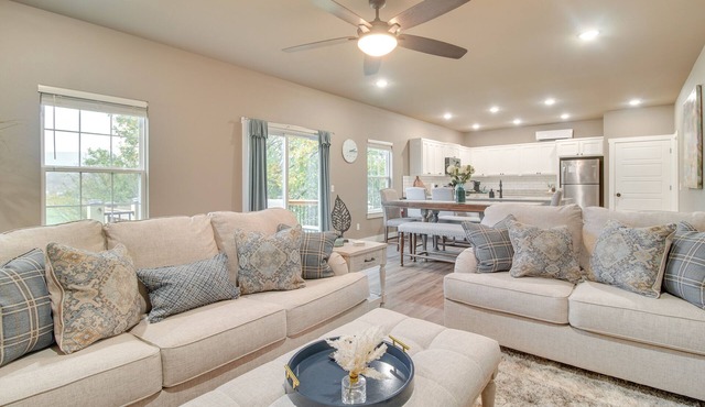 Arkansas Guest Suite w/Deck: Near Fayetteville!