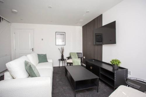 Arkless Grove FREE Parking WiFi