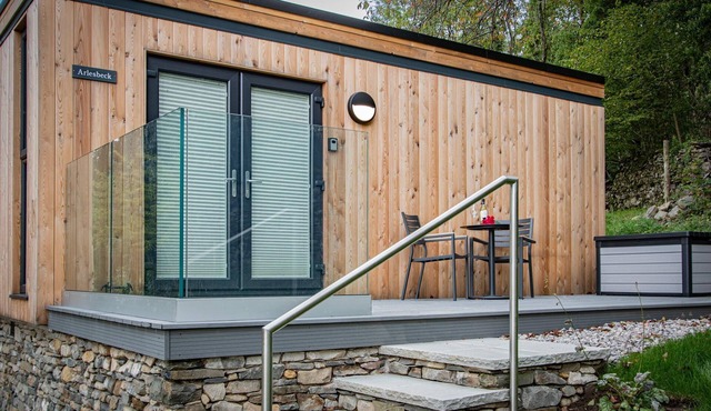 Arlesbeck Woodland pod - a holiday Pod that sleeps 2 with an en-suite