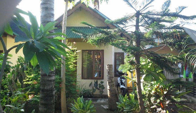 Arnel Bungalows