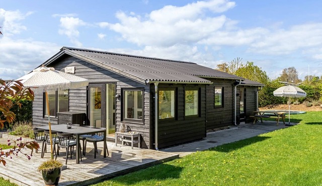 "Arnkil" - 250m from the sea by Interhome