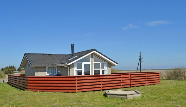 "Arnkil" - 700m from the sea by Interhome