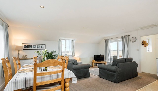 Arnold Cottage is a perfect hideaway for couples, families, or small groups looking to unwind