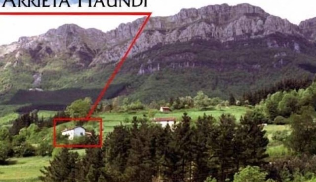 Arrieta Haundi. Apartment at the foot of Aizkorri-Aratz