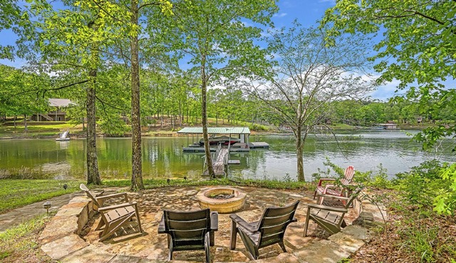 Arrowhead: 4 BR, 2 BA House in Jasper, Sleeps 12