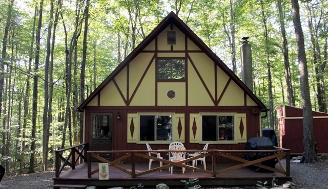 Arrowhead Lake Chalet - Walk to Pool