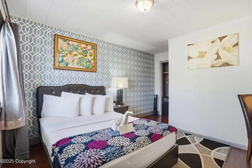 Arrowhead Motel Single Room at Sundance