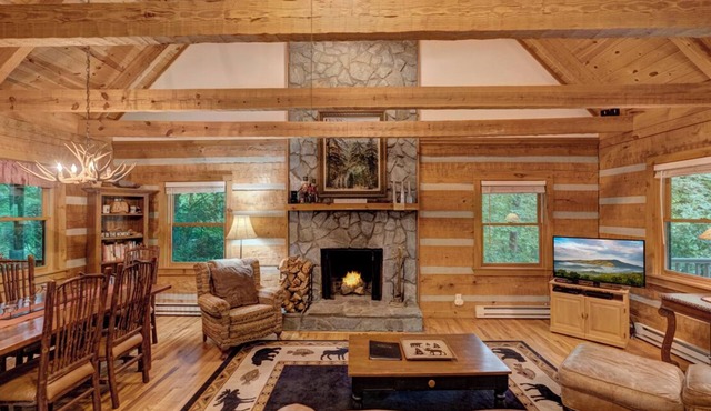 Arroyito-Mtn Cabin, Pet-Friendly, Wood Fireplace, Shared Firepit, Charcoal Grill