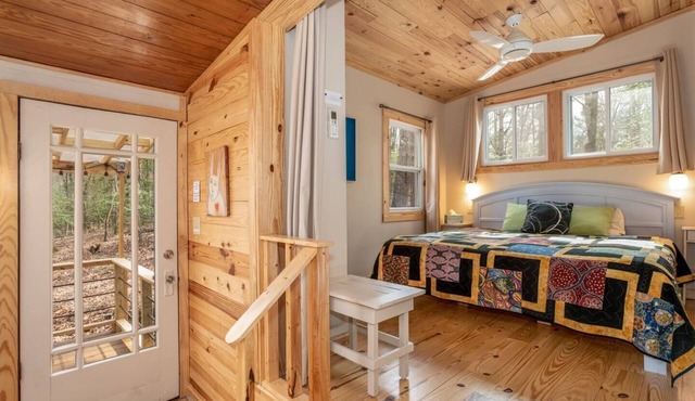 Art, Beauty, Nature: A Woodland Retreat