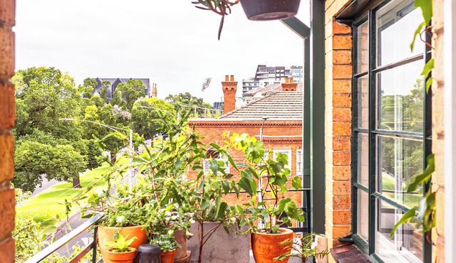Art Deco 2 bedroom Flat in East Melbourne - MCG
