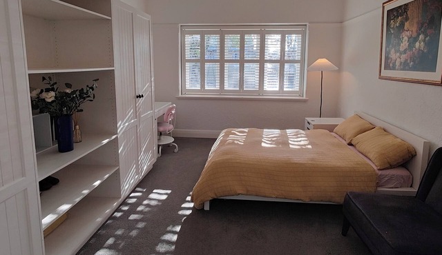 Art Deco Bungalow 3BDR 2Baths 10mins drive to Brighton/Elwood beach