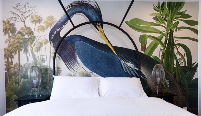 Art Deco Lakefront Retreat