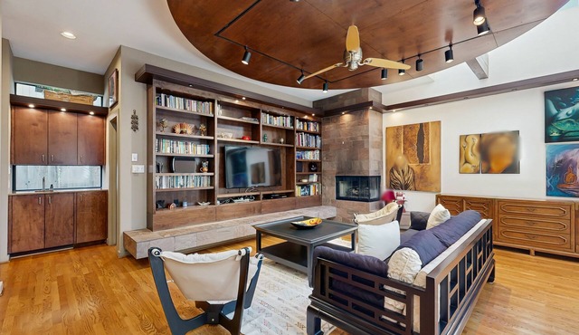 Art-filled architectural gem home w private pool & fireplace - view of downtown