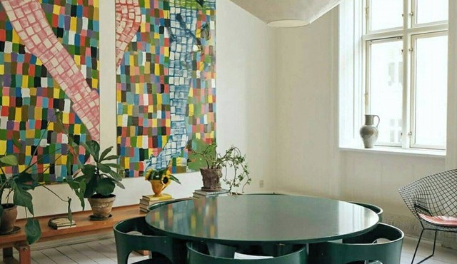 Art flat with high ceilings in Frederiksberg