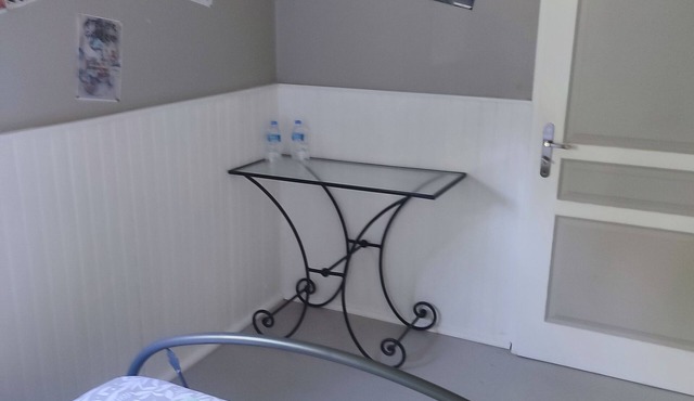 Artist's house in the country Pets welcome L