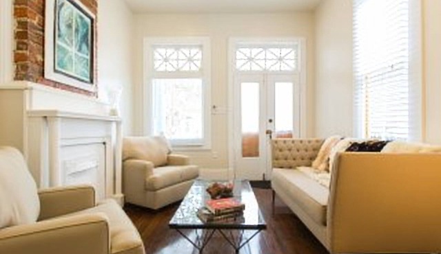 Art Gem In Historic District Of New Orleans, cozy and elegant