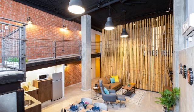 Art Loft 06 'Travelling Light' in Valencia