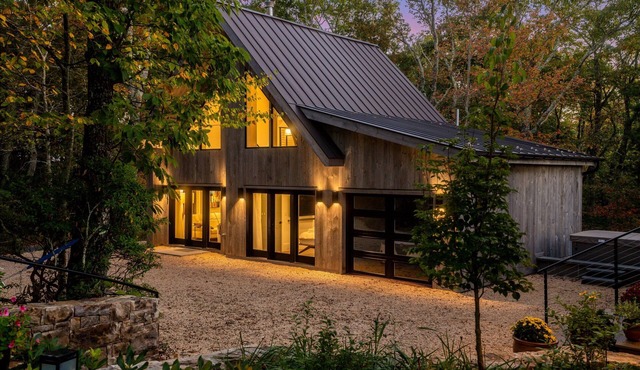 Art & Soul Guest House: Mtn Views + Hot Tub
