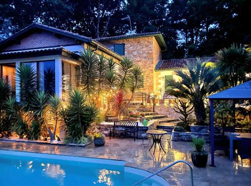 Art-Villa Merkel - 28 pers - 11 chambr - 10 WC - Piscine