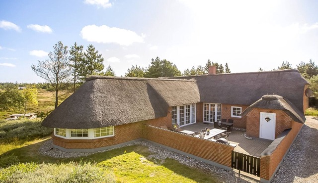 "Artan" - 2.6km from the sea by Interhome