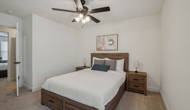 Arte Luxury townhomes D7 Comfy 2 Bed 2.5 Bath