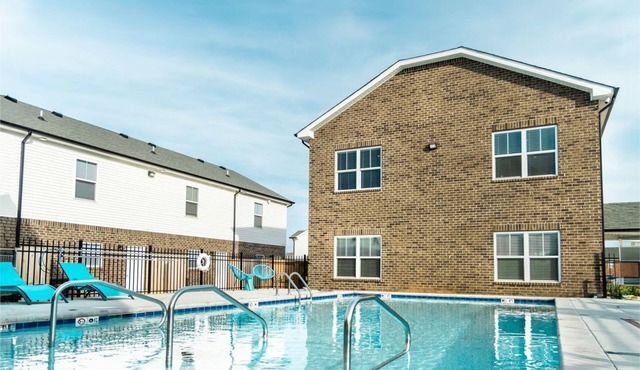 Arte Luxury townhomes O5 I Comfy 2 Bed 2.5 Bath