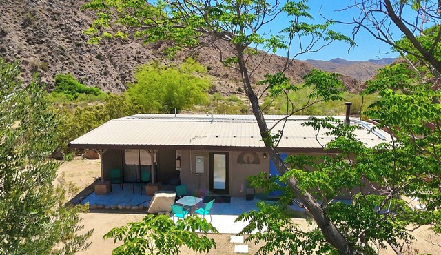 Artemis Cottage-Spacious Desert Retreat at 25 acres gated private Hidden Passage