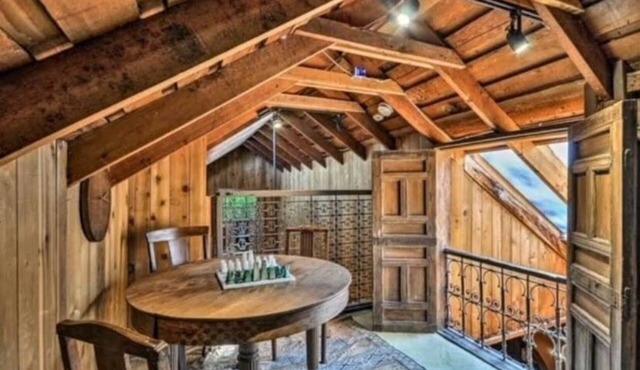 Artful Apartment w/Moroccan Details & Gardens