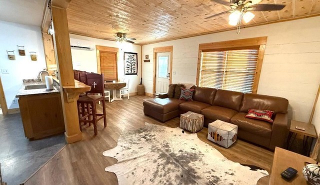 Artful Western Casita with AC in the heart of Ten Sleep - 2 Bedrooms Sleeps 4-5
