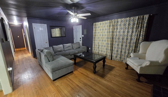 Artfully Elegant 3-bedroom house in Mechanicsville