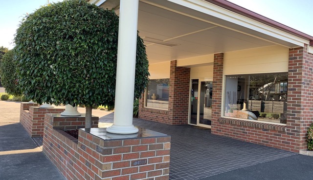 Arthur Phillip Motor Inn