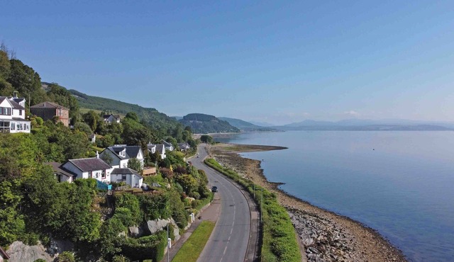 Arthur's Seat, elevated cottage, sea views