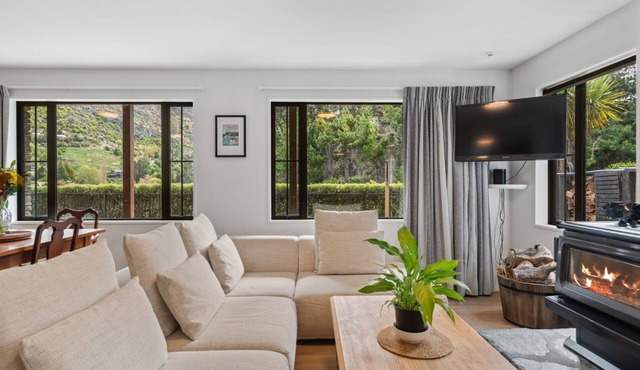 Arthurs Cottage Seasonal Holiday Home