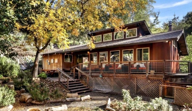 Artist Retreat In The Best Part of Sonoma's Wine Region