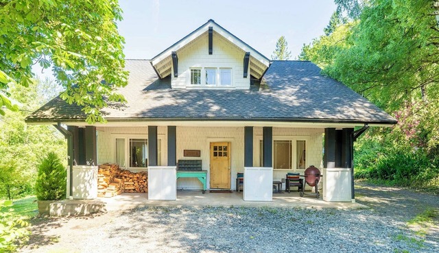 Artist's farm house children loft m/s Redmond, Seattle