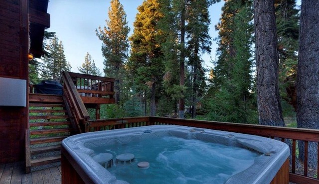 Artist's Haven at Dollar Point by Tahoe Mountain Properties