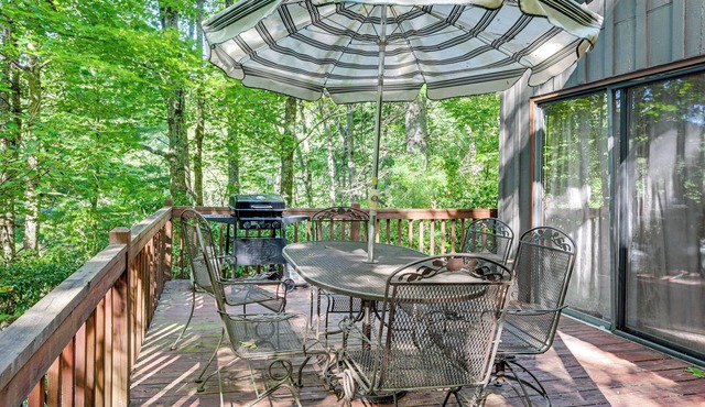 Artist's Retreat at Sky Valley w/Balcony & Deck