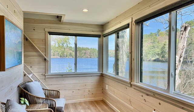 Artistic Cottage on Knickerbocker Lake with kayaks