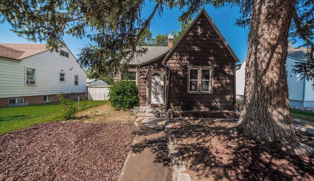 Artistic haven near ISU | Eclectic vibes