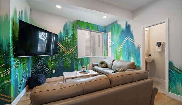 Artistic Modern 2bed/4bath w/Private Rooftop!