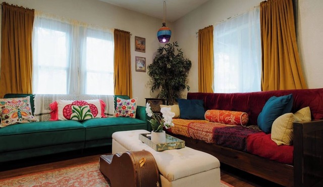 Artistic Retreat Near Stadiums