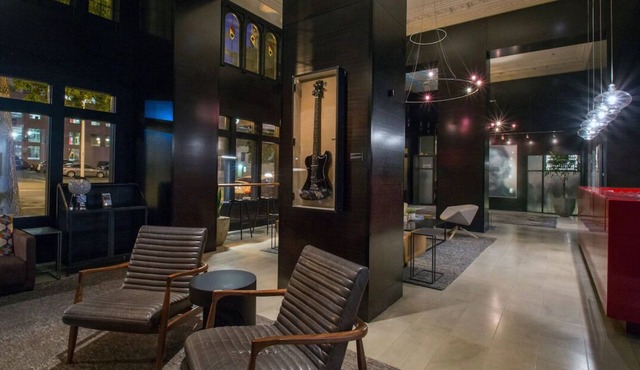 Artistic Seattle's Retreat - Friends & Family Fun, Happy Hour Fun | 4 Units