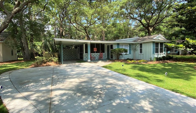 Artists Alcove 3 bedrooms, 2 bathrooms