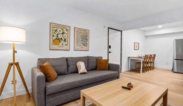 Artists Collection – Creative Hideaway - Sleeps 6