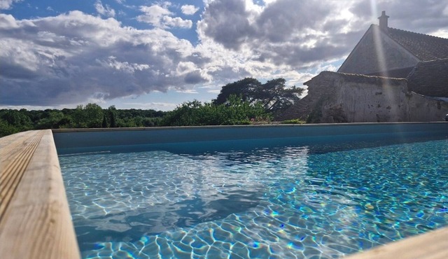 Artists' residence, guest house and Yoga retreat MagnaCosita 1h from Paris