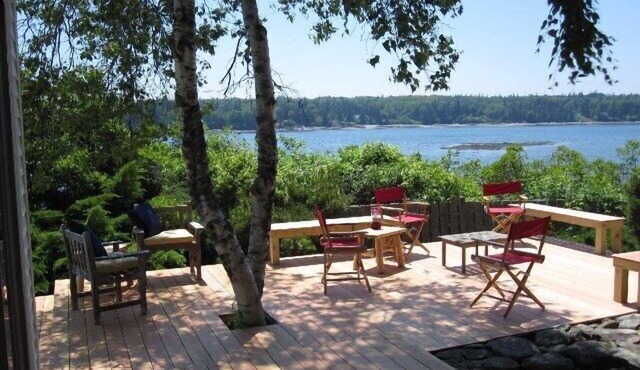 Artists Retreat - Overlooking Northwest Harbor