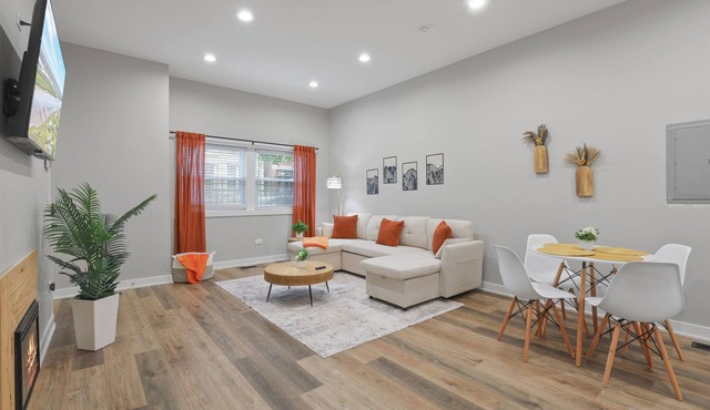 Artsy Chicago - 1BR/1BATH
